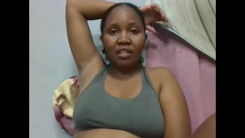 Snapshot of adelealy chatting on March 14, 7:08 pm adelealy online show from March 14, 7:08 pm