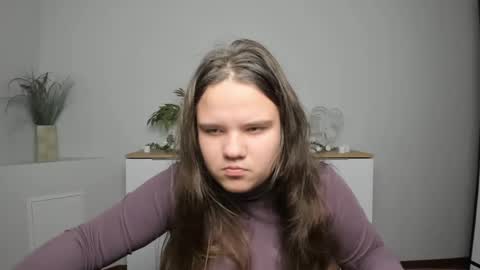Snapshot of adelecruzz chatting on January 19, 3:53 pm adelecruzz online show from January 19, 3:53 pm