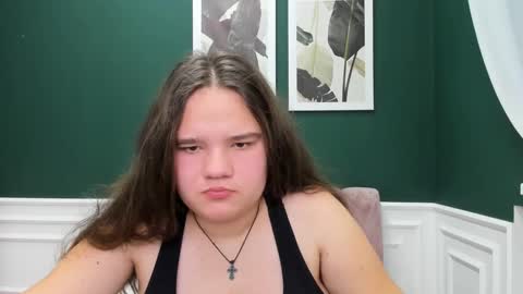 Snapshot of adelecruzz chatting on January 23, 1:45 pm adelecruzz online show from January 23, 1:45 pm