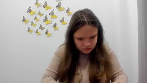 Snapshot of adelecruzz chatting on January 24, 1:25 pm adelecruzz online show from January 24, 1:25 pm