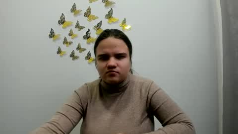 Snapshot of adelecruzz chatting on February 1, 1:09 pm adelecruzz online show from February 1, 1:09 pm