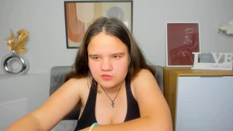 Snapshot of adelecruzz chatting on February 26, 5:39 pm adelecruzz online show from February 26, 5:39 pm
