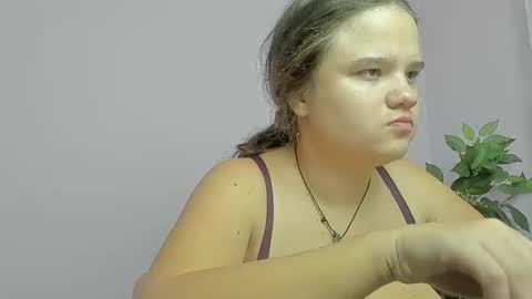 adelecruzz online show from October 5, 12:14 pm