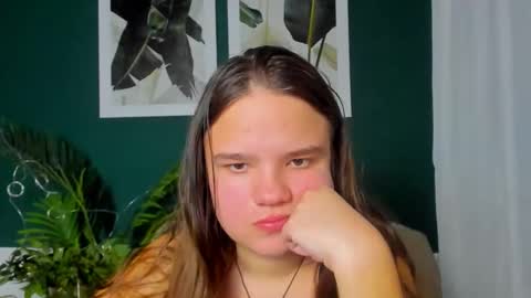 adelecruzz online show from February 21, 1:34 pm