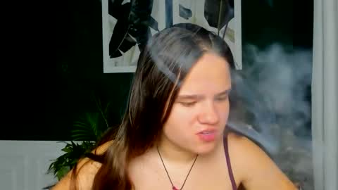 adelecruzz online show from May 2, 11:59 am
