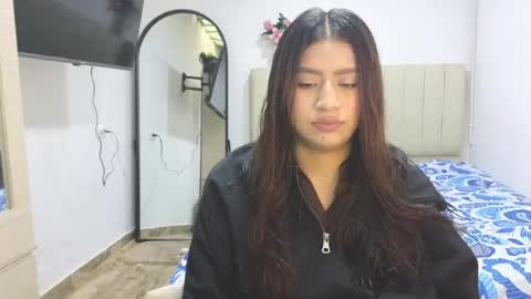 Snapshot of adelein_foxxx chatting on July 14, 6:24 pm adellein foxx online show from July 14, 6:24 pm
