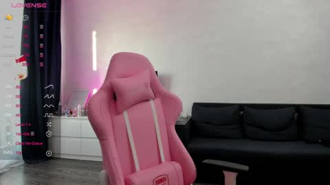 Adele online show from December 16, 4:13 am