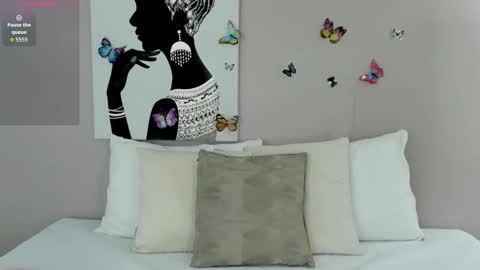 Adele Smithh online show from December 18, 11:38 am