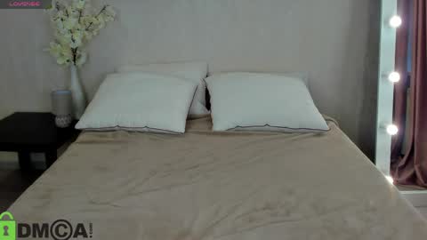 Adelina bliss online show from May 5, 10:01 am