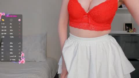 Snapshot of adelins_peach chatting on April 7, 10:48 am adelins_peach online show from April 7, 10:48 am