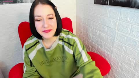 Snapshot of adell_berry chatting on January 17, 5:11 am Adel online show from January 17, 5:11 am