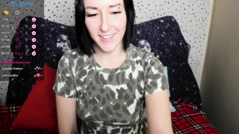 Snapshot of adell_berry chatting on February 1, 2:26 am Adel online show from February 1, 2:26 am