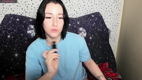 Snapshot of adell_berry chatting on February 1, 11:32 am Adel online show from February 1, 11:32 am