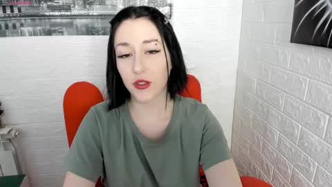 Snapshot of adell_berry chatting on February 15, 2:58 am Adel online show from February 15, 2:58 am