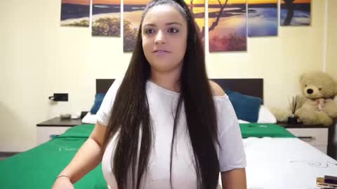 Adellineee online show from November 25, 9:59 pm