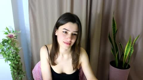 Adellyy online show from April 1, 1:41 pm