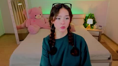 Adetta online show from November 16, 10:10 am