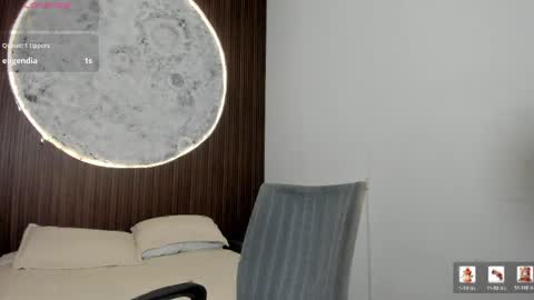 Snapshot of adharacruzz_ chatting on April 2, 9:01 pm Adhara online show from April 2, 9:01 pm