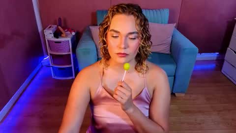 Snapshot of adharawo chatting on March 3, 12:06 am Adhara online show from March 3, 12:06 am