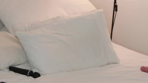 adia_ online show from March 2, 6:59 am
