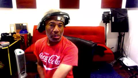 Snapshot of adick_ting chatting on February 13, 8:49 pm adick_ting online show from February 13, 8:49 pm