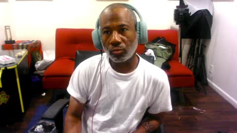 adick_ting online show from May 28, 10:23 am