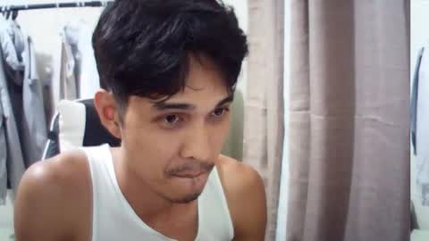 Snapshot of adios_amigo chatting on March 15, 4:35 pm Amigo online show from March 15, 4:35 pm