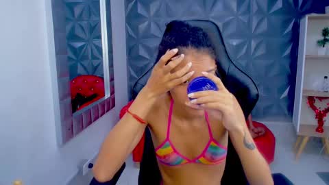 adisson_petite1 online show from December 2, 12:54 pm