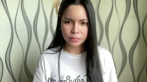 Snapshot of admelioraxxx chatting on February 10, 5:22 am KATE MORE online show from February 10, 5:22 am