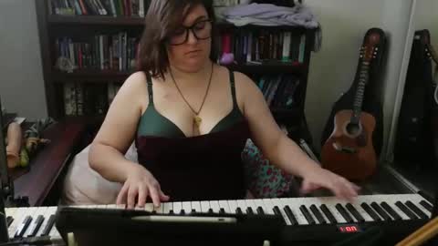 Snapshot of adobe_angel304 chatting on November 26, 7:04 pm adobe_angel304 online show from November 26, 7:04 pm