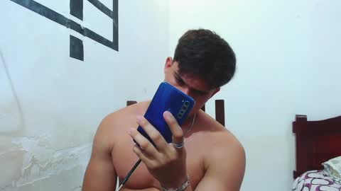 Snapshot of adonis_walkerx chatting on January 8, 1:42 am adonis_walkerx online show from January 8, 1:42 am