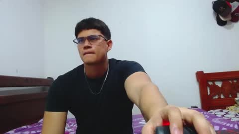 Snapshot of adonis_walkerx chatting on October 18, 12:57 am adonis_walkerx online show from October 18, 12:57 am