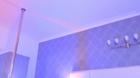 Adonis  online show from November 8, 8:40 pm