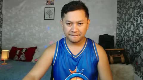 adorableasianboy online show from May 29, 12:03 pm