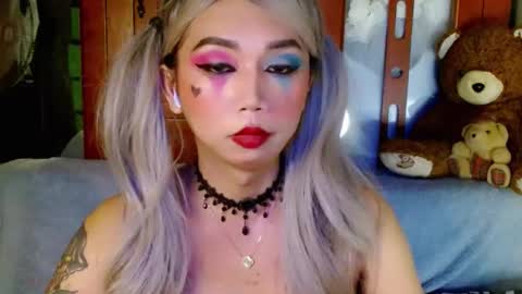 jasmine online show from December 10, 9:00 pm