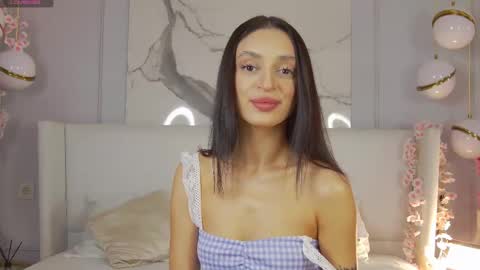 Snapshot of adoracortes chatting on October 18, 5:10 am adoracortes online show from October 18, 5:10 am