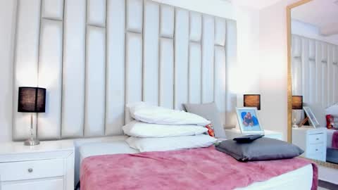 ANDREA PEREZ online show from February 10, 5:52 pm