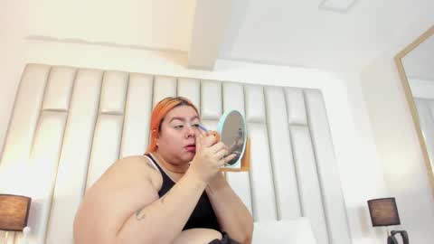 ANDREA PEREZ online show from October 17, 11:35 am