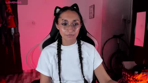 Snapshot of adrena_10 chatting on March 26, 11:43 pm Adrena10 online show from March 26, 11:43 pm