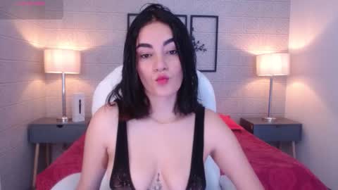 Snapshot of adri_velvet chatting on March 18, 3:31 am Adri online show from March 18, 3:31 am