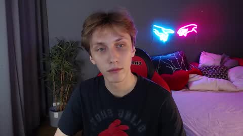 Adrian online show from December 6, 4:28 pm