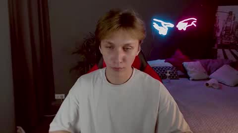 Adrian online show from December 7, 4:36 pm