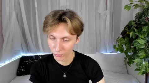 Adrian online show from December 18, 6:57 pm