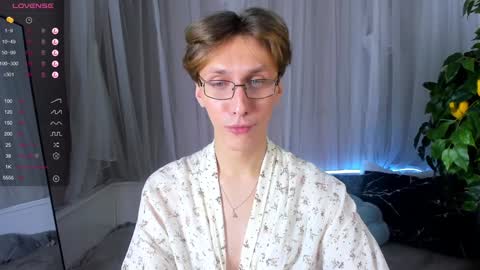 Adrian online show from January 25, 4:35 pm
