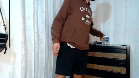 Adrian Falcon online show from July 12, 6:04 am