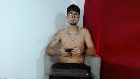 Snapshot of adrian_harlow chatting on October 4, 7:12 pm adrian_harlow online show from October 4, 7:12 pm