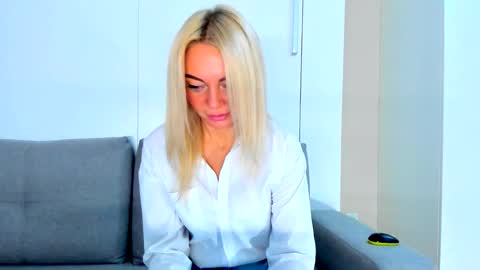 Adriana online show from January 6, 11:58 am