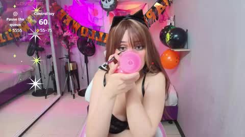 Snapshot of adriana_miller chatting on October 29, 12:07 pm Adri online show from October 29, 12:07 pm