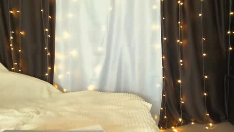 Snapshot of adriana_sweet_24 chatting on December 2, 12:51 pm Adriana Sweet 24 online show from December 2, 12:51 pm