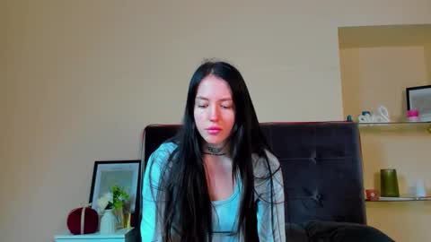 Adriana online show from March 22, 1:03 pm